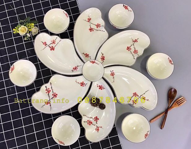 Đĩa gốm sứ Bát Tràng